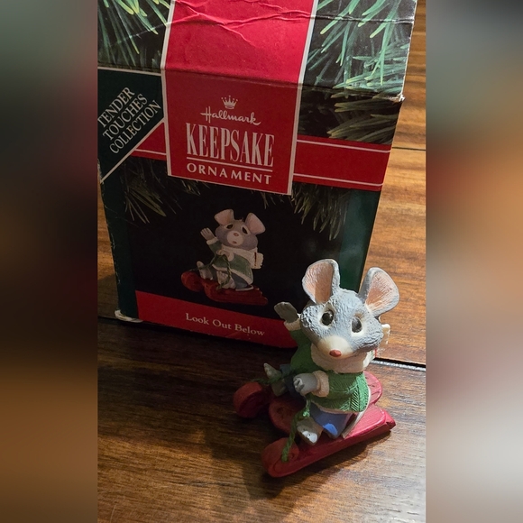 Hallmark Other - Hallmark Keepsake Ornament Look Out Below 1991